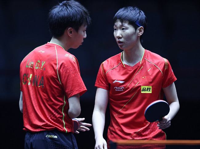 队员之间的 队员之间的