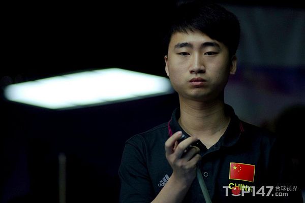 球迷们期待 球迷们期待