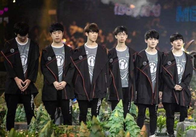 林匹亚人与 林匹亚人与