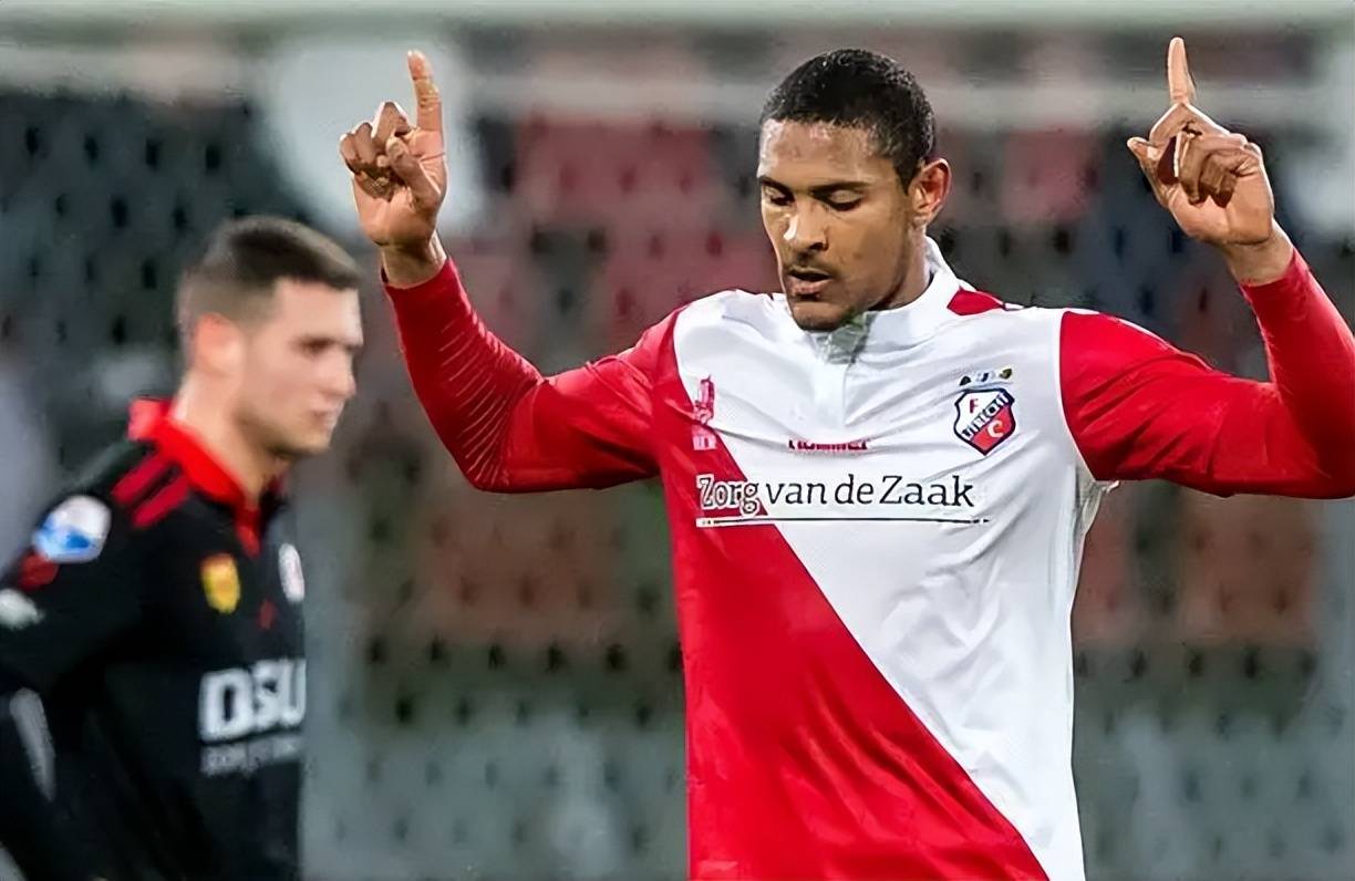 赛中展现出 赛中展现出